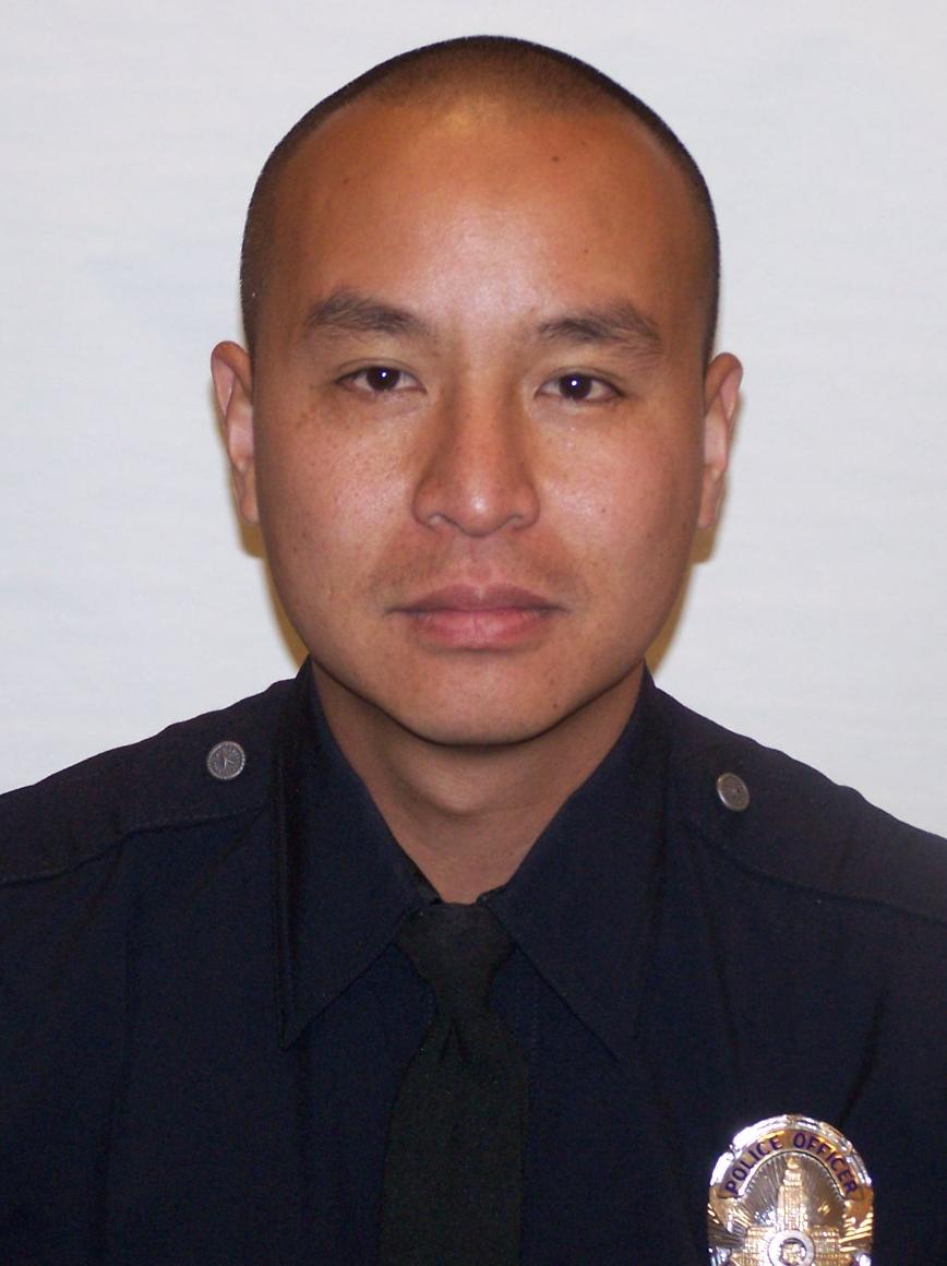 HUYNH HUY - 39102.jpg