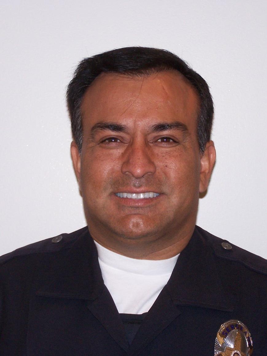 REYES ALFREDO, E - 32024.jpg
